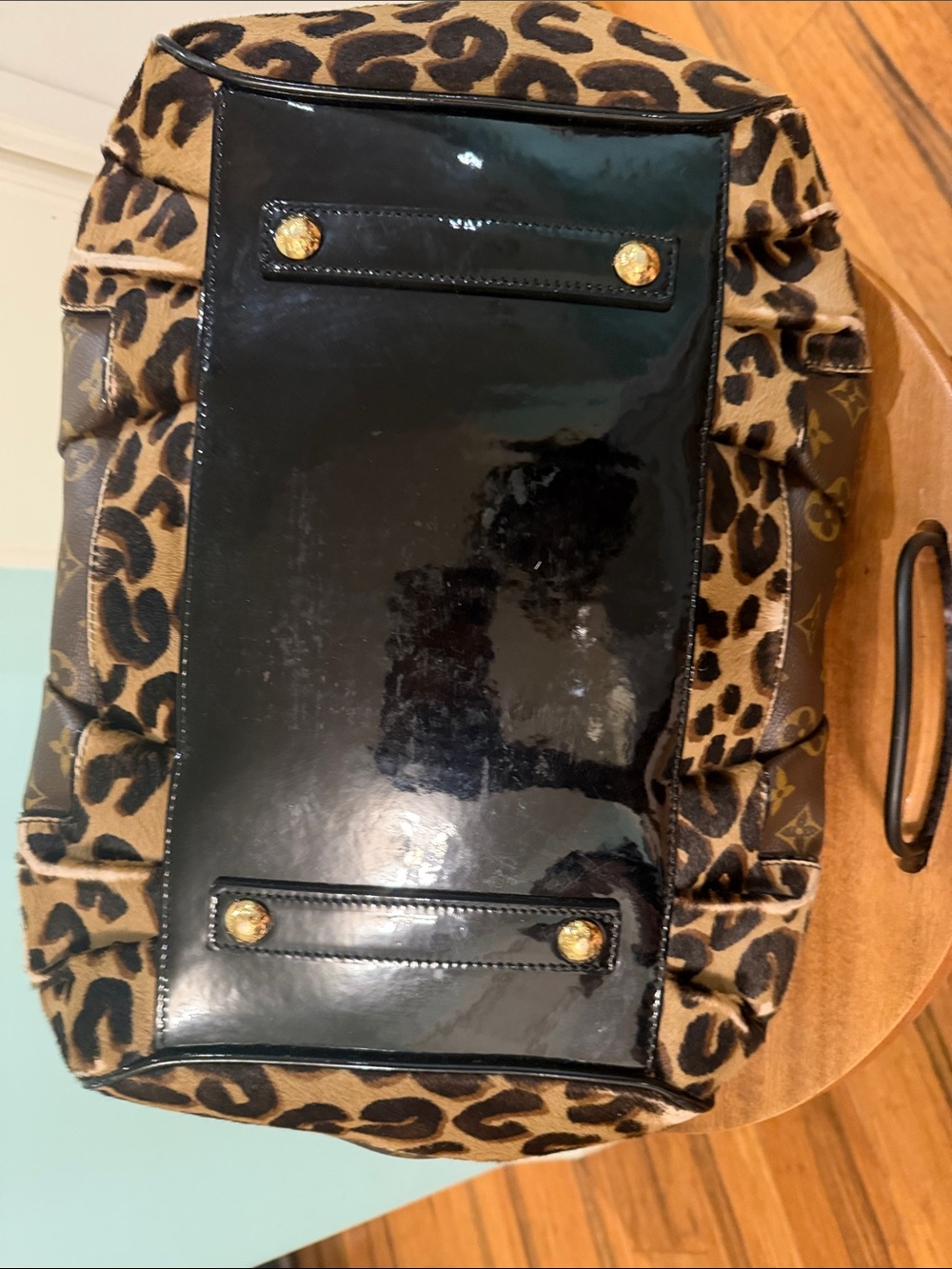 Louis Vuitton Monogram Leopard Stephen Bag - Picture 5 of 16